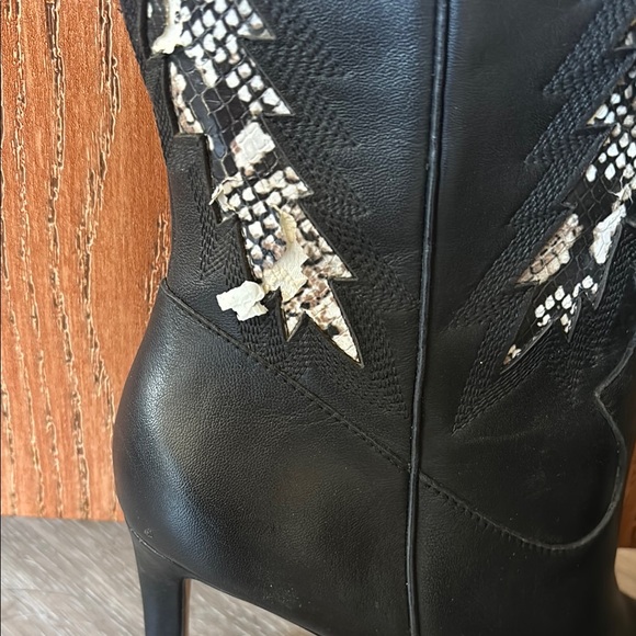 Gianni Bini Katyanna snake & black boots - Picture 8 of 14
